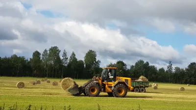 Промышленная фурнитура ERGOFUTURA теперь применяется в производстве тракторов