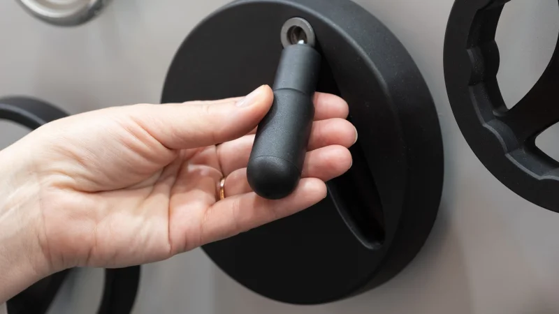 Маховики со складной ручкой: новый стандарт промышленной безопасности и эргономики